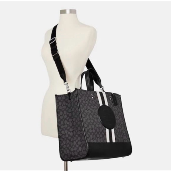 Coach Signature Tote Dempsey 40in